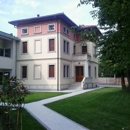Villa Delle Rose Portogruaro Extérieur photo